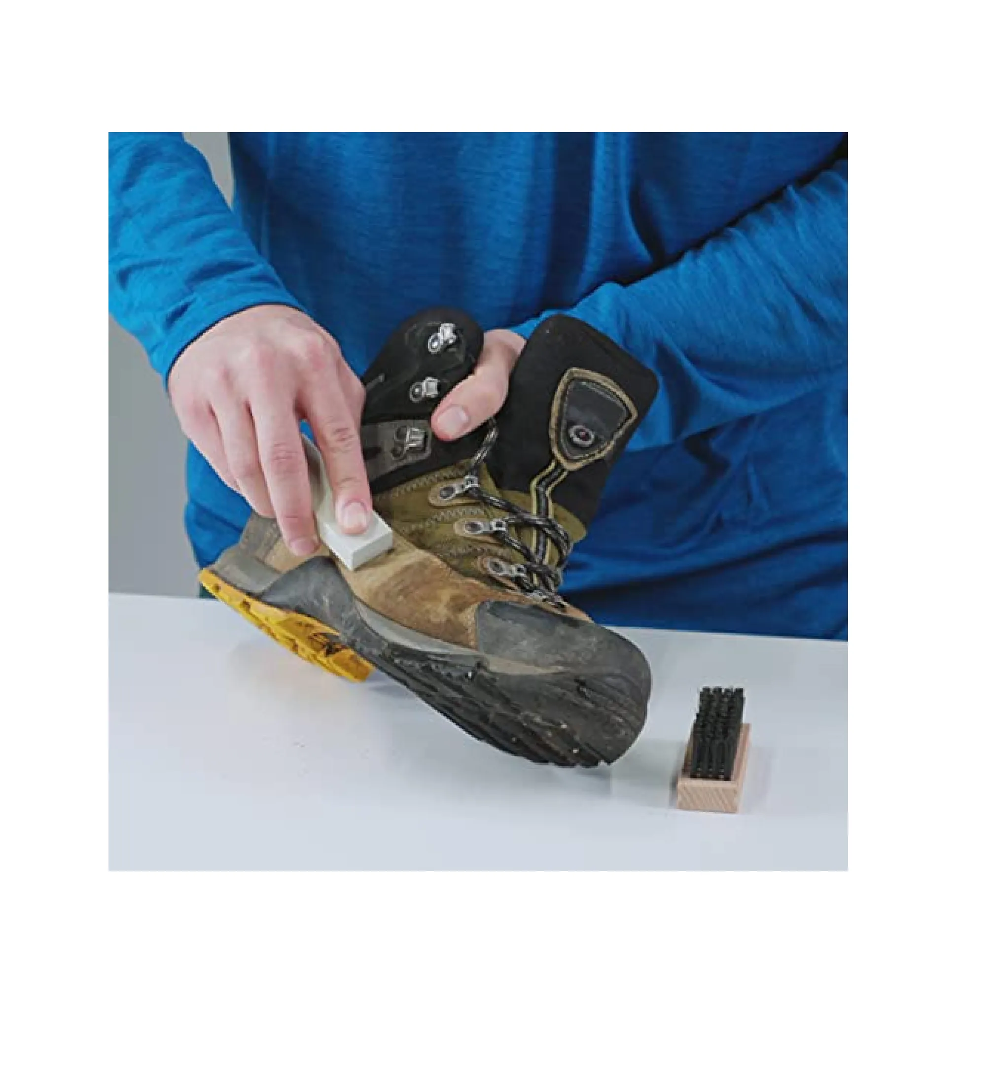 GEAR AID Revivex Suede, Nubuck Fabric Boot and Shoe Care Kit, Ideal for use on Waterproof-breathable Footwear